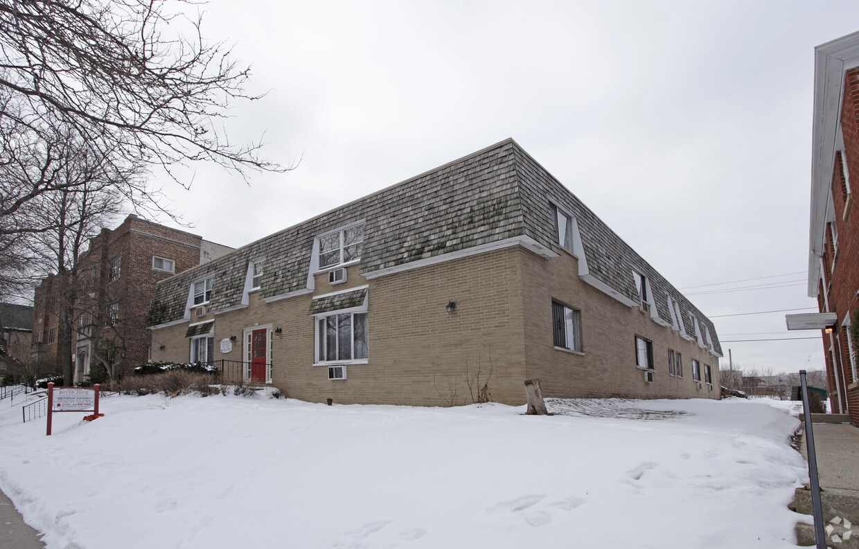 Primary Photo - River Edge Apartments