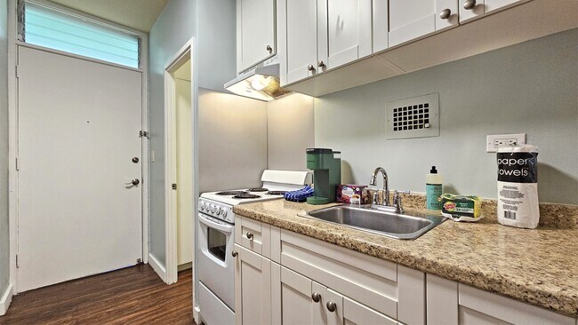 Foto del edificio - 432 Nmhana St