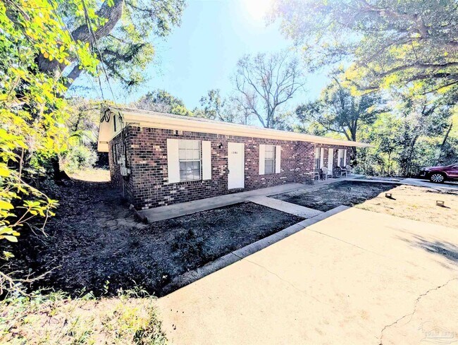 Foto del edificio - 23 Redwood Cir