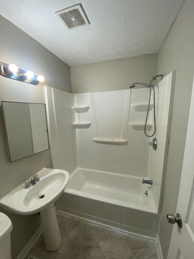 Foto del edificio - 1206 Edgemont Ave