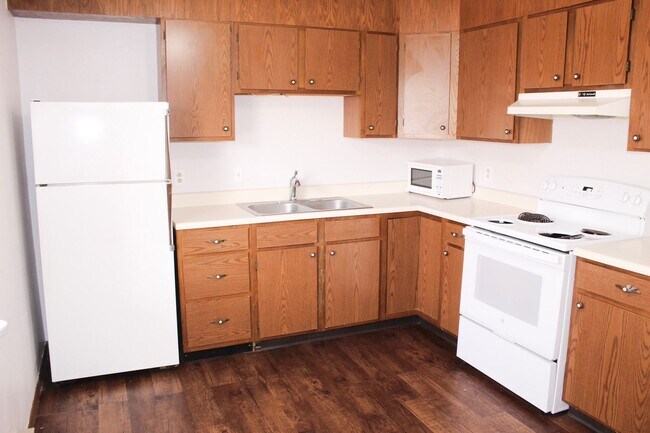 Foto del edificio - 520 N Oak St