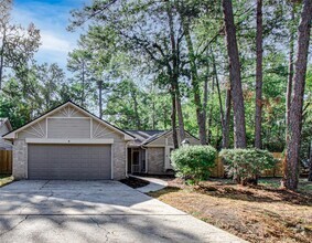 Building Photo - 4 Brentwood Oaks Ct