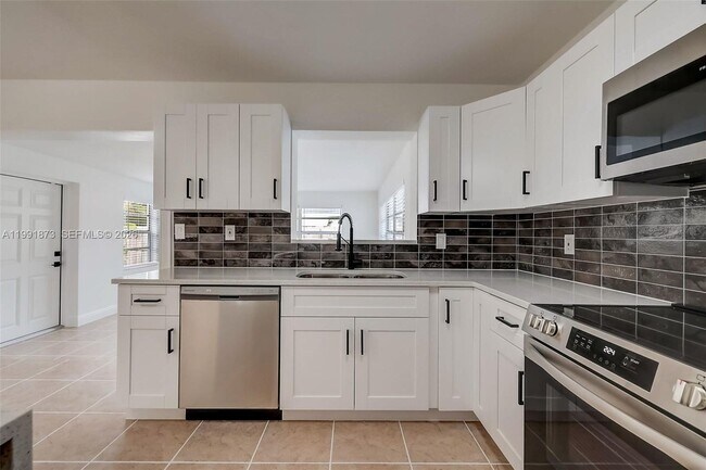 Foto del edificio - 1601 SW 32nd Pl