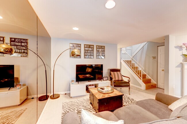 Fotografía del edificio - 1124 25th St NW