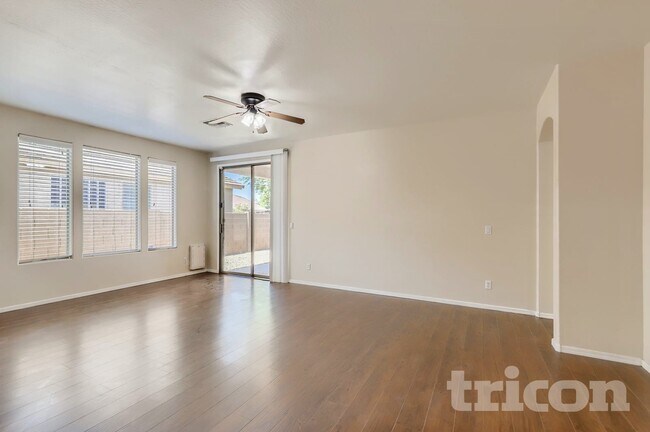 Foto del edificio - 6608 S 45th Ln