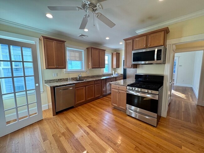 Foto del edificio - 46 Vincent Ave