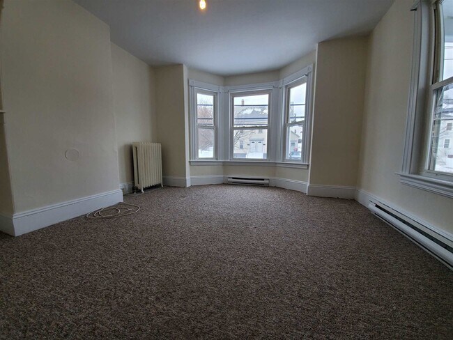 Building Photo - 36 6th St