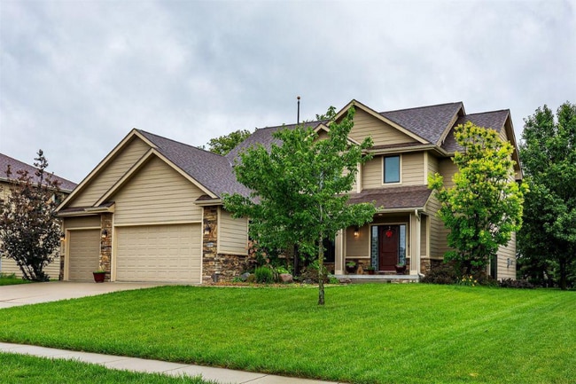 Building Photo - 8700 Wooded Point Dr