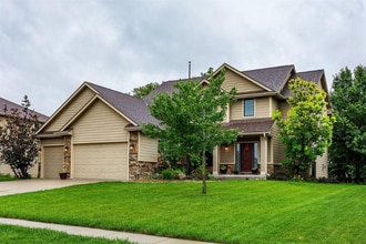 Building Photo - 8700 Wooded Point Dr