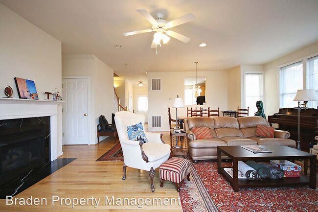 Foto del edificio - 113 Melbourne Park Cir