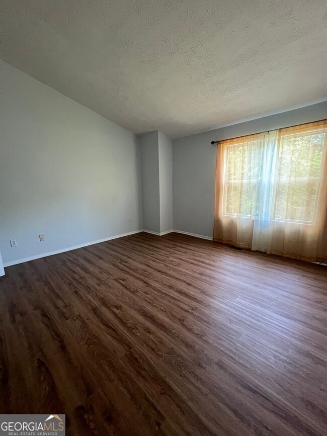 Building Photo - 1535 Inverness Dr