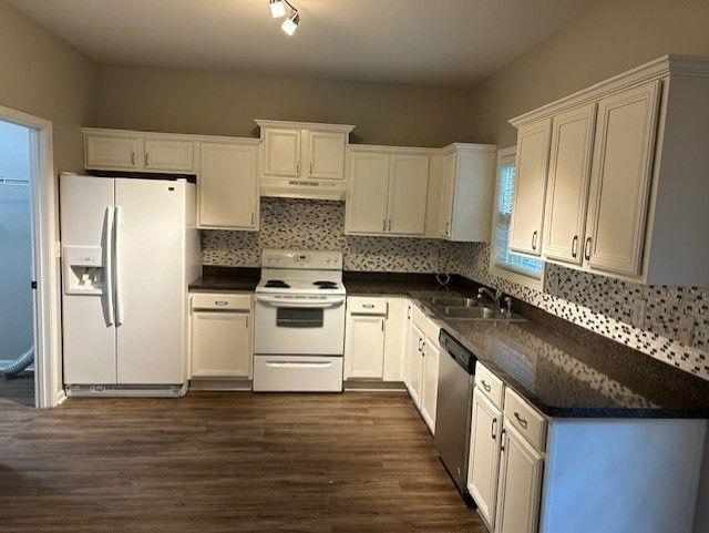 Foto del edificio - 6905 White Walnut Way