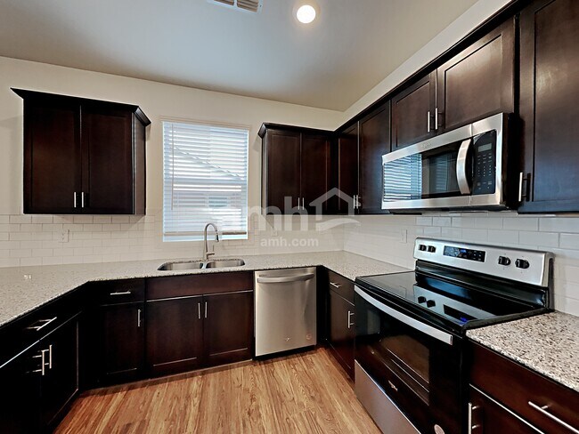 Foto del edificio - 684 W Laredo Ave