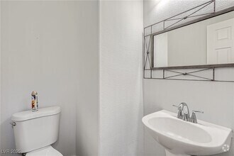 Building Photo - 11783 Red Water Ct