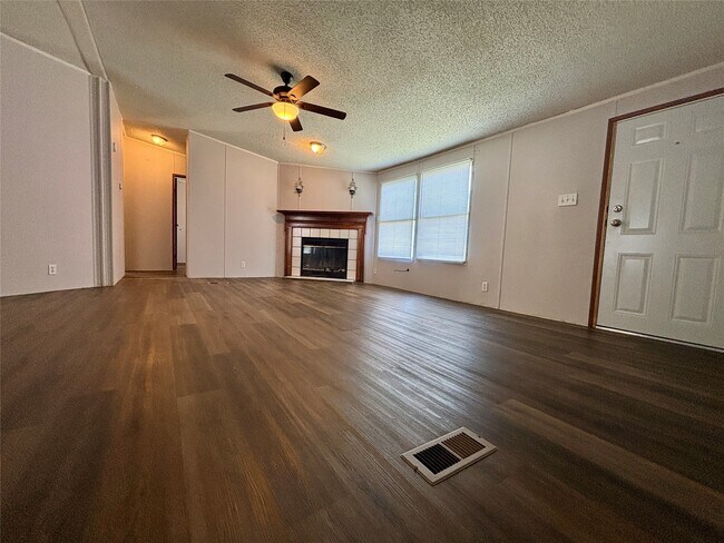 Building Photo - 13092 Enchanted Vista