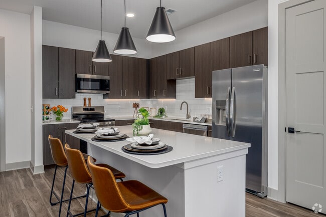 2BR, 2.5BA - 1,090SF - Kitchen - IKON at Promontory