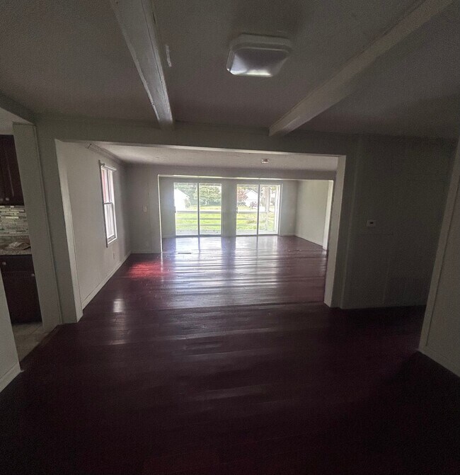 Foto del edificio - 32700 Pettibone Rd