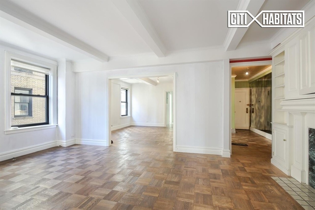 Building Photo - 1225 Park Ave