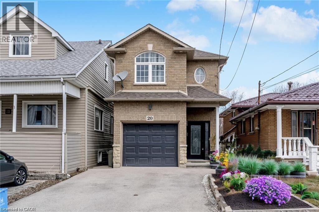 Photo principale - 20 Queensdale Ave W
