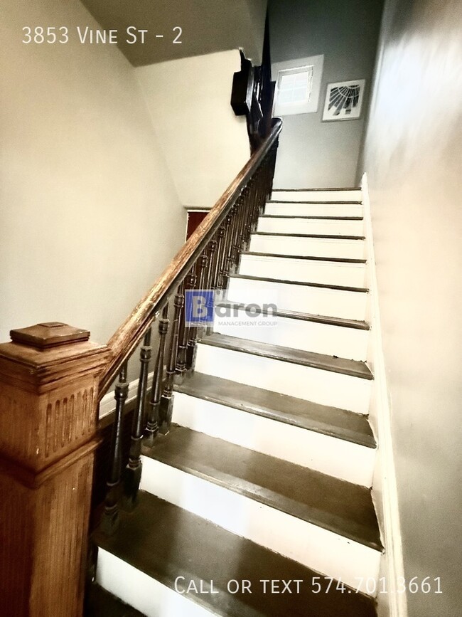 Foto del edificio - 3853 Vine St