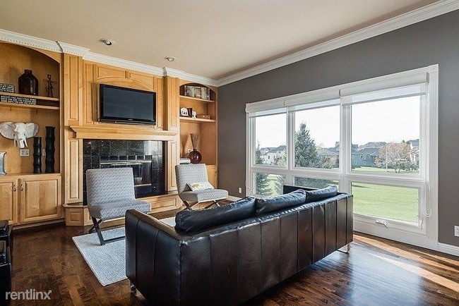 Building Photo - 4 br, 5 bath House - 1325 South 72nd Street