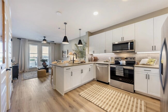 Foto del edificio - 2908 E Howard Ln