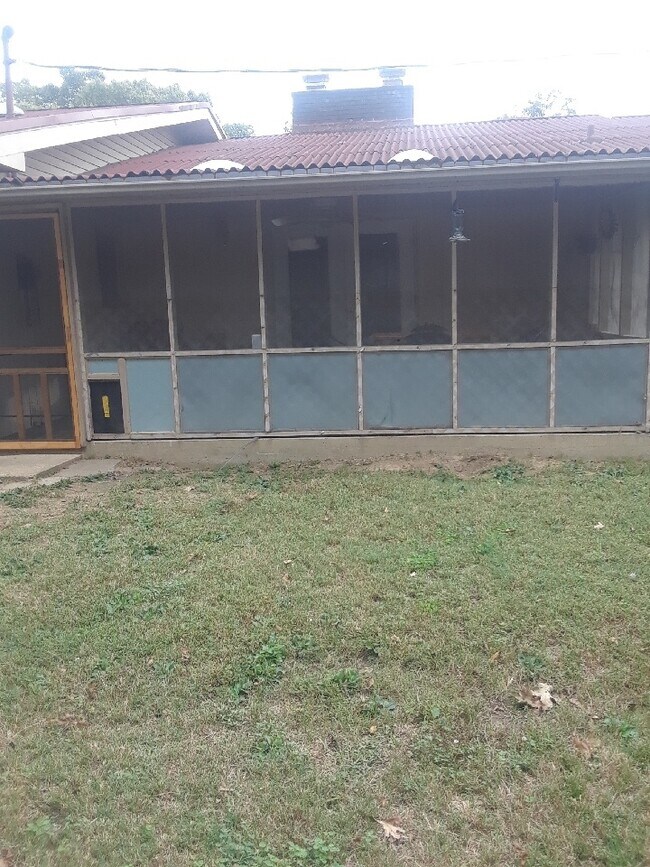 Building Photo - 3 Bedroom /2 bath in Mountain Home