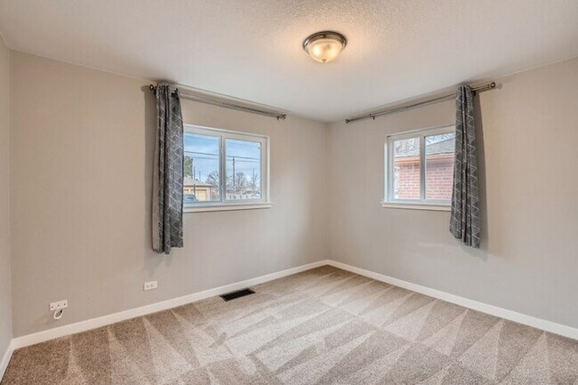 Building Photo - 3290 Magnolia Street, Denver, CO, 80207