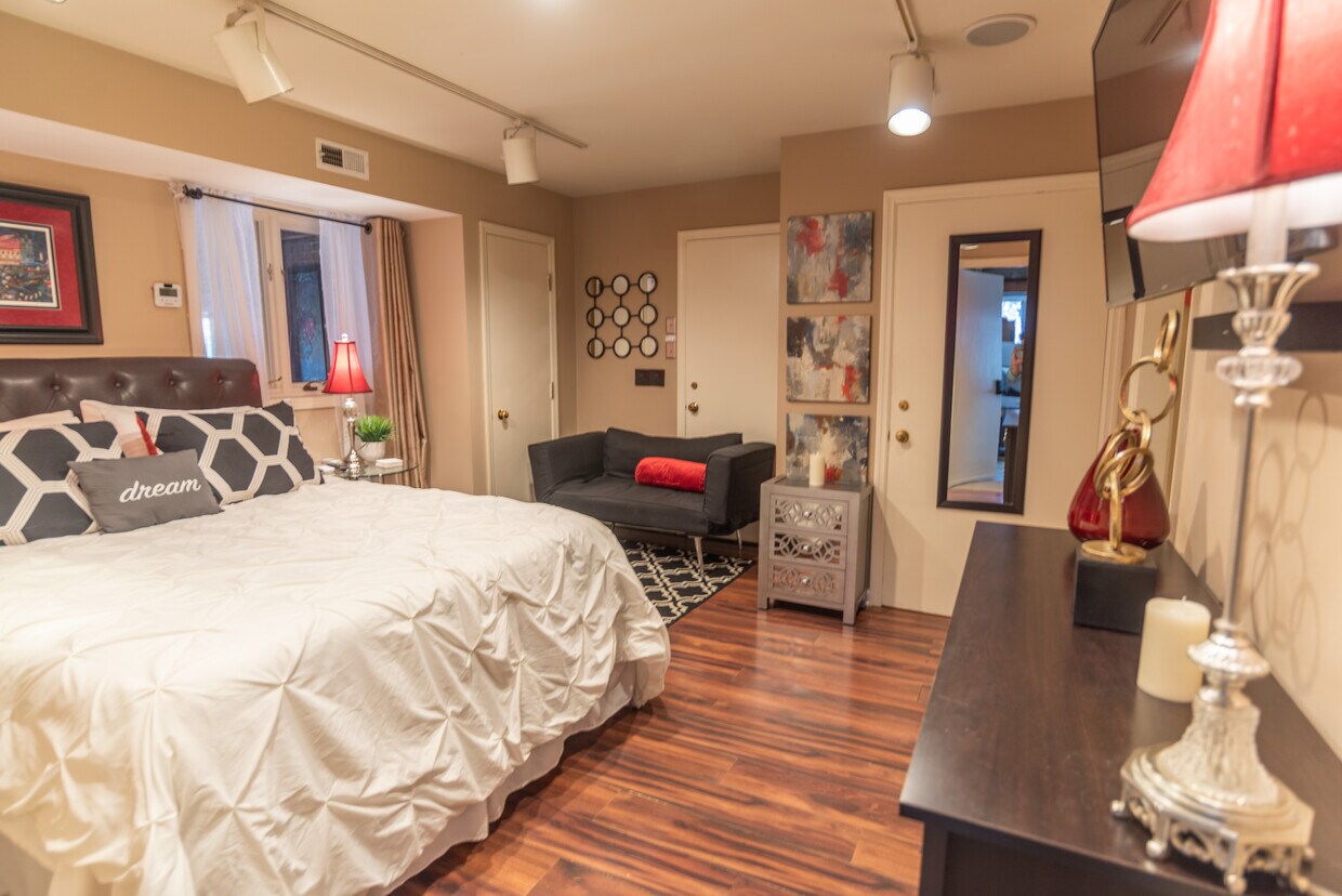 511 Paul St Unit B, Harrisonburg, VA 22801 Apartments in Harrisonburg