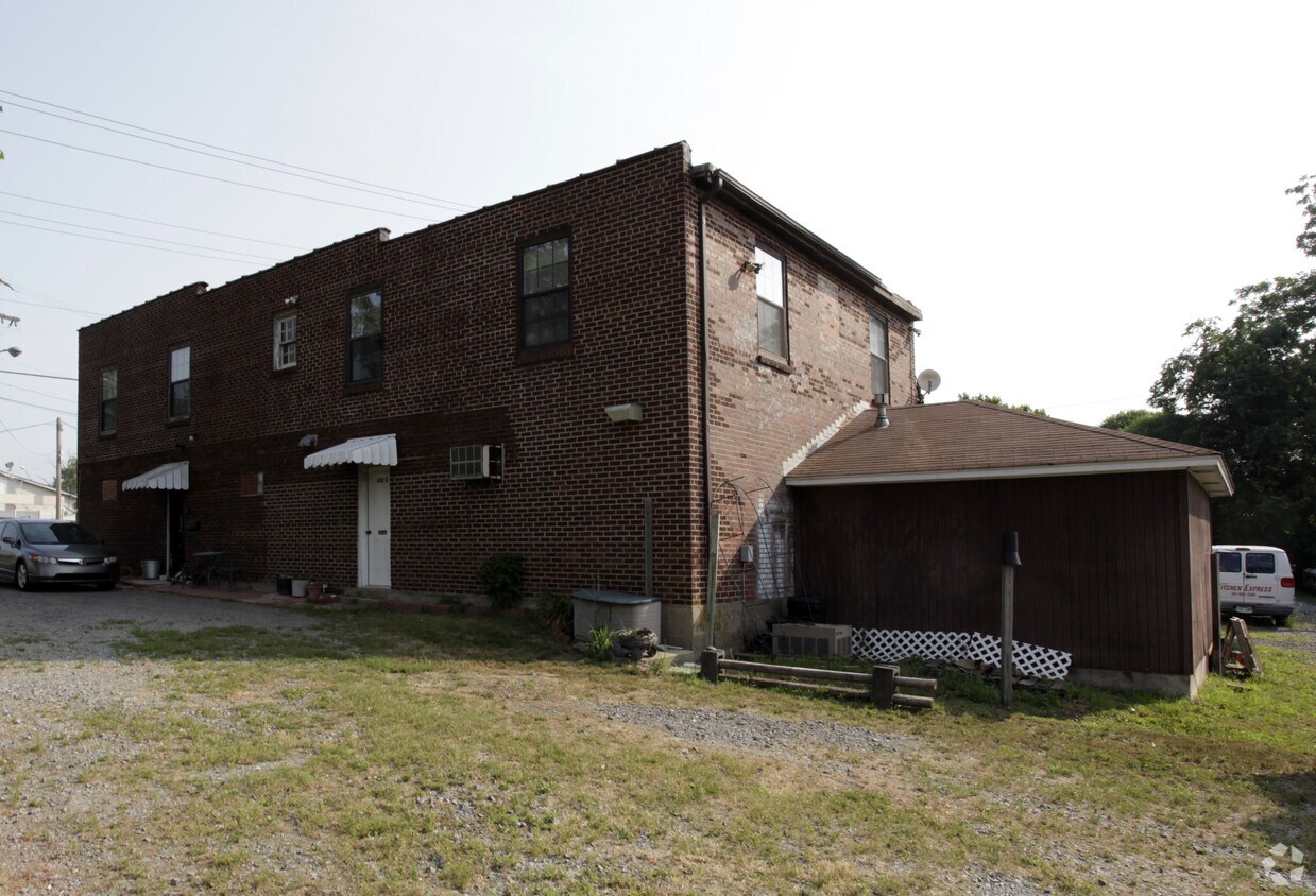 Foto del edificio - 4112 E Washington Ave