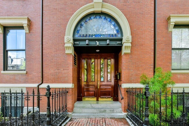 Building Photo - 150 Appleton St