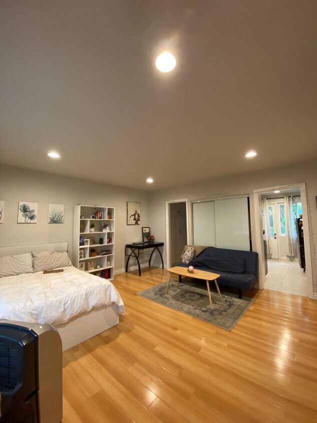 115 Apartments for Rent in Beachwood Canyon, CA Westside Rentals