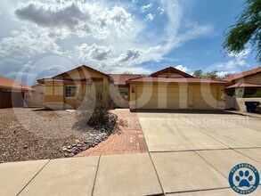 Building Photo - 7634 S Wildberry Ave