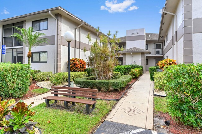 Foto del edificio - 15144 Ashland St