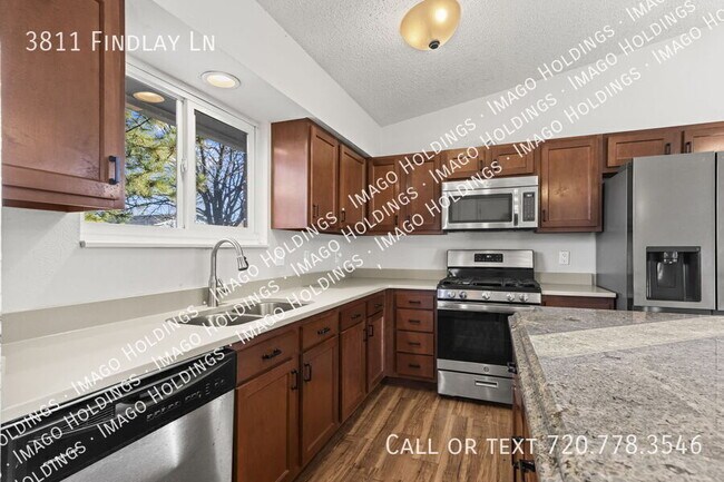 Foto del edificio - 3811 Findlay Ln