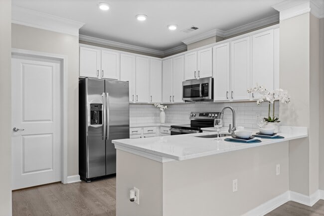 Building Photo - Regency Johns Creek