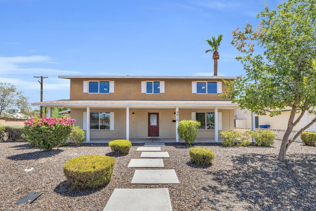 6 Bedrooms, 3 Bath, Pool CLOSE TO ASU (Ru... - 6 Bedrooms, 3 Bath,  Pool CLOSE TO ASU (Ru...