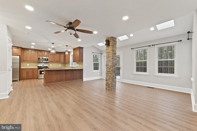 Building Photo - 7938 Jasons Landing Way
