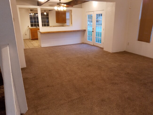 Foto del edificio - 903 Lincoln Ave