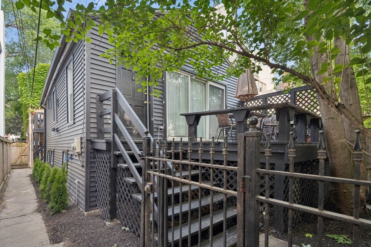 Foto principal - 2233 N Janssen Ave