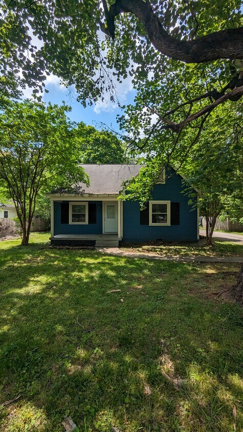 Primary Photo - 1809 Middle Tennessee Blvd