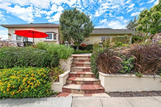 Building Photo - 2830 Bayview Dr