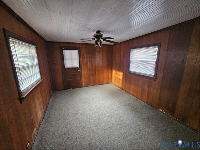 Foto del edificio - 1511 Shadycrest Ln