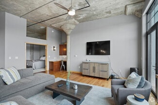 Building Photo - 311 E Erie St
