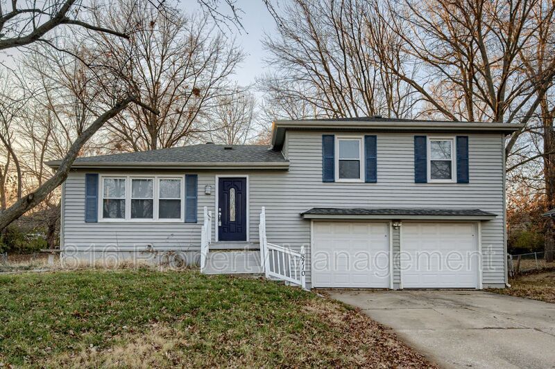 Primary Photo - 8710 Kentucky Ave