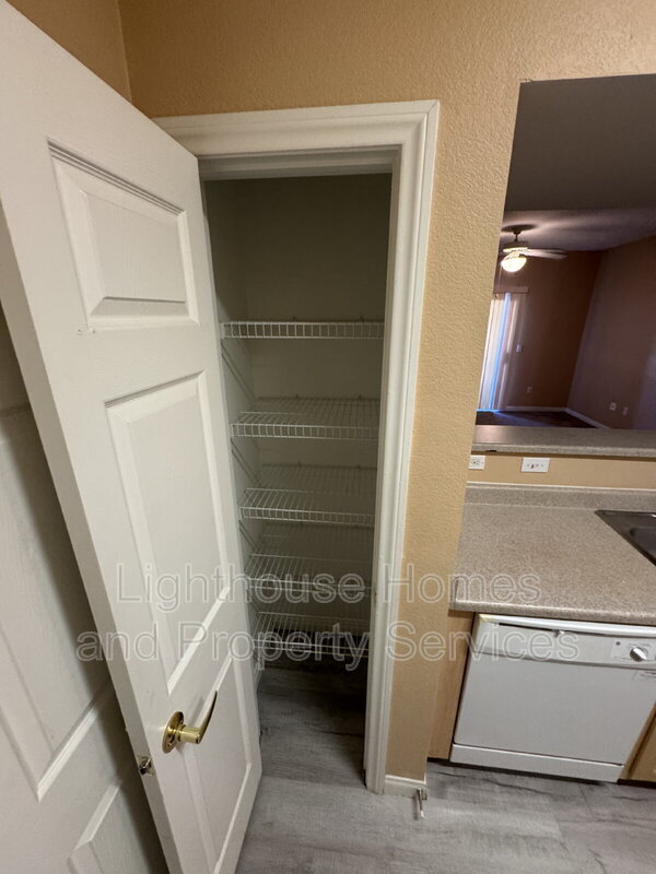 Building Photo - 6955 N Durango Dr