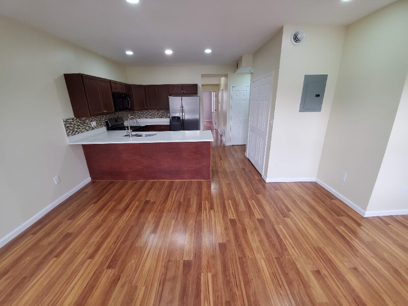 113 Morris St Unit 3, Albany, NY 12208 Room for Rent in Albany, NY
