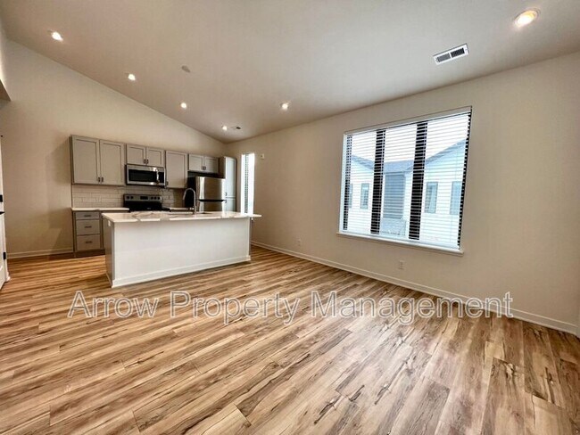 Building Photo - 2230 R St