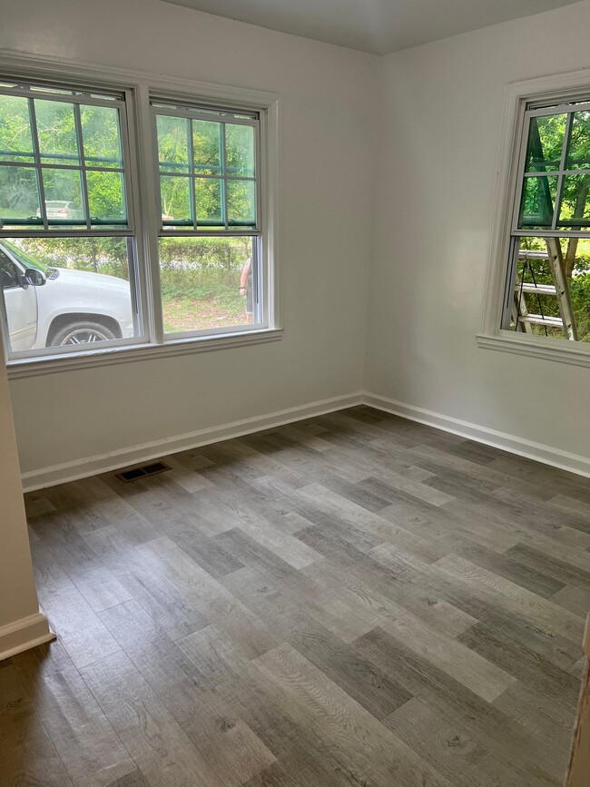 Foto del edificio - 6245 Ellis St