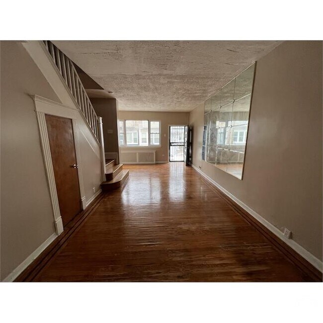 Building Photo - 3214 N Etting St